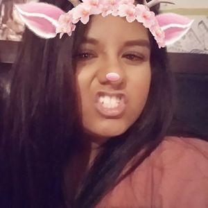 Meet your Posher, Alyssa